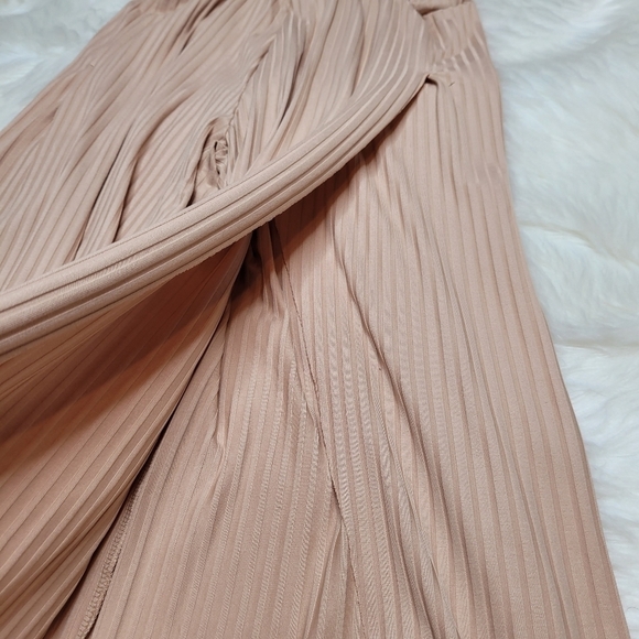 Zara Split Leg Nude Culottes Pants - Picture 6 of 12